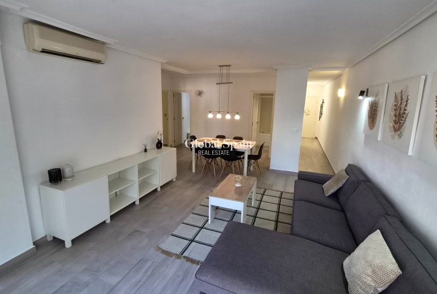 Venta - APARTAMENTO -
TORREVIEJA - Costa Blanca