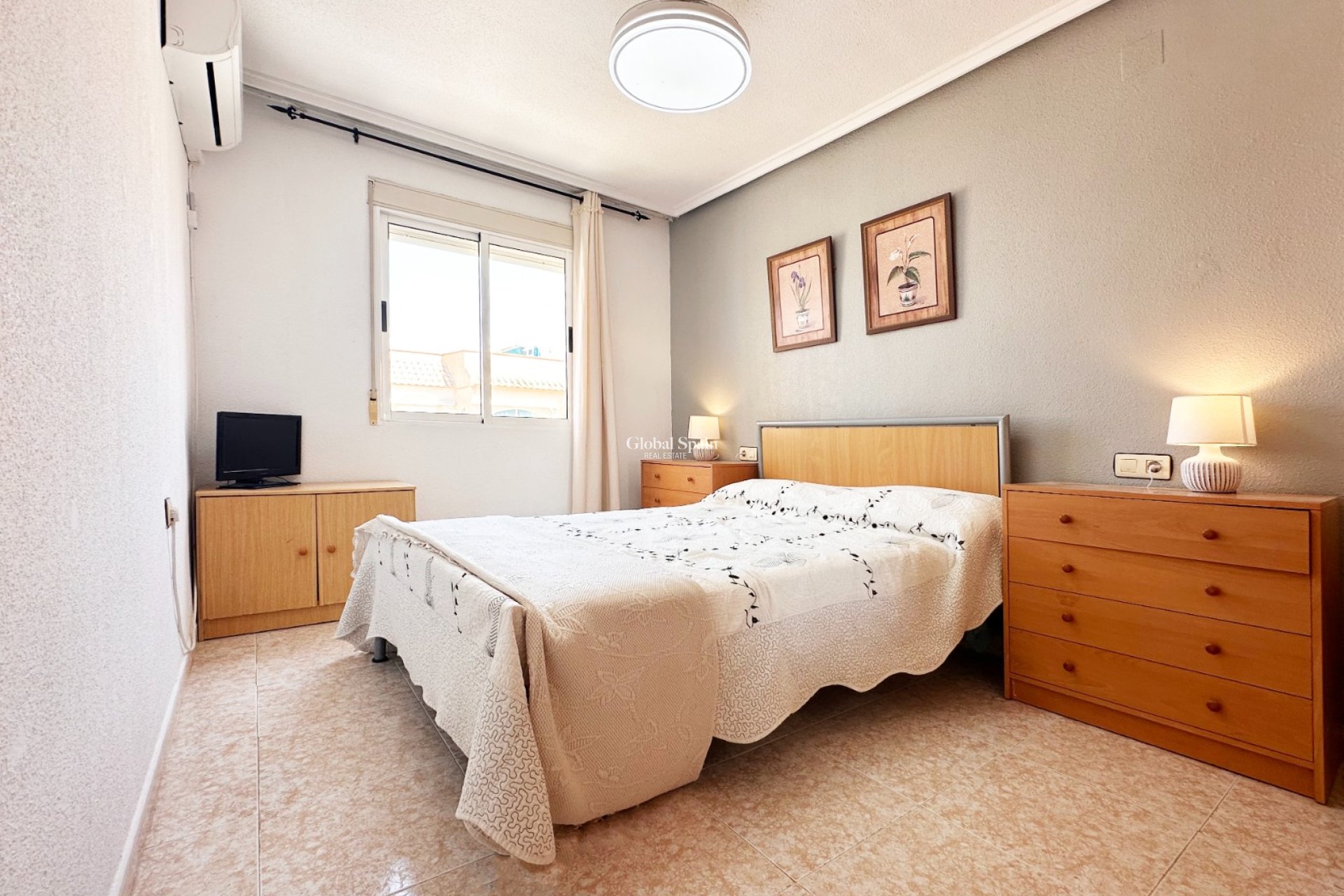 Venta - APARTAMENTO -
TORREVIEJA - Costa Blanca
