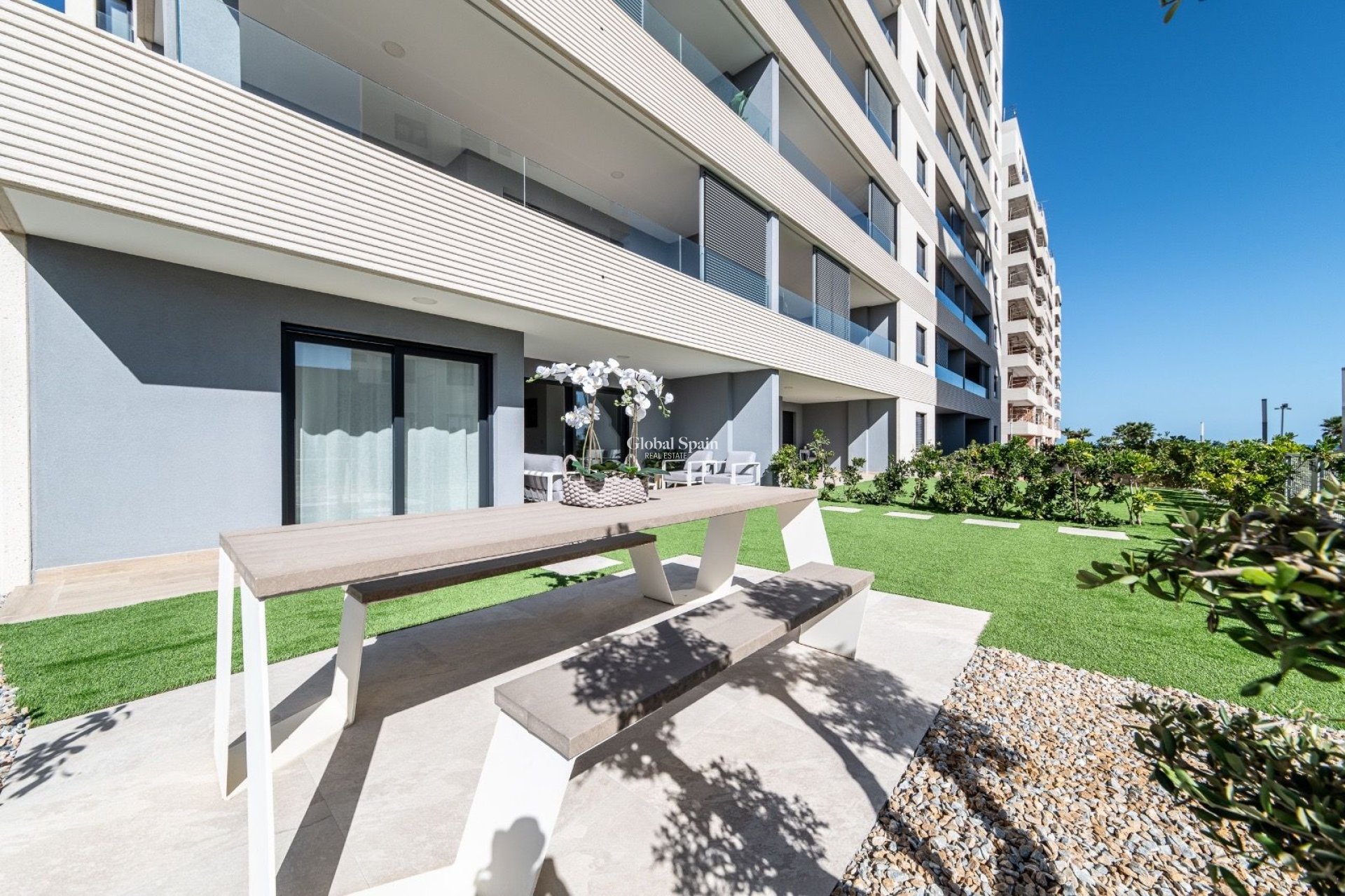 Venta - APARTAMENTO -
TORREVIEJA - Costa Blanca