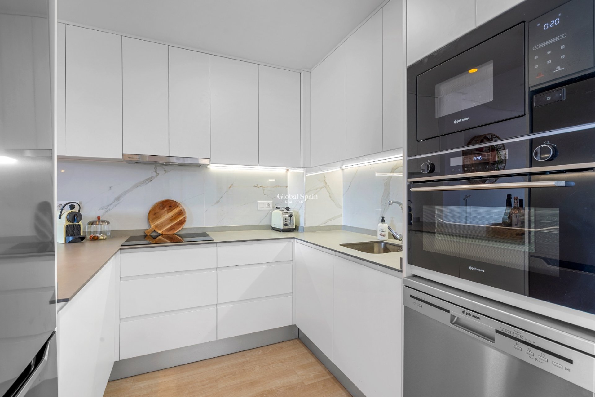 Venta - APARTAMENTO -
TORREVIEJA - Costa Blanca