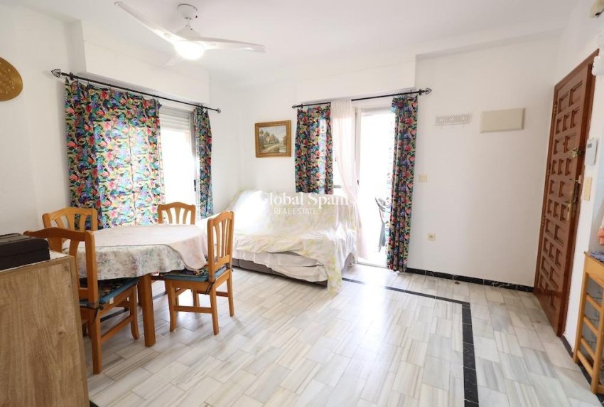 Venta - APARTAMENTO -
TORREVIEJA - Costa Blanca