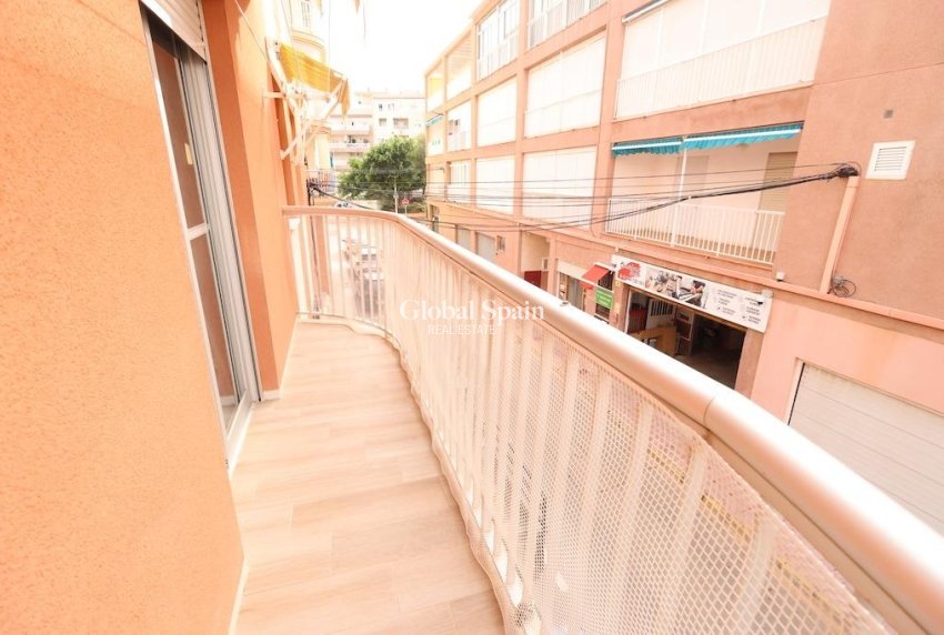 Venta - APARTAMENTO -
TORREVIEJA - Costa Blanca
