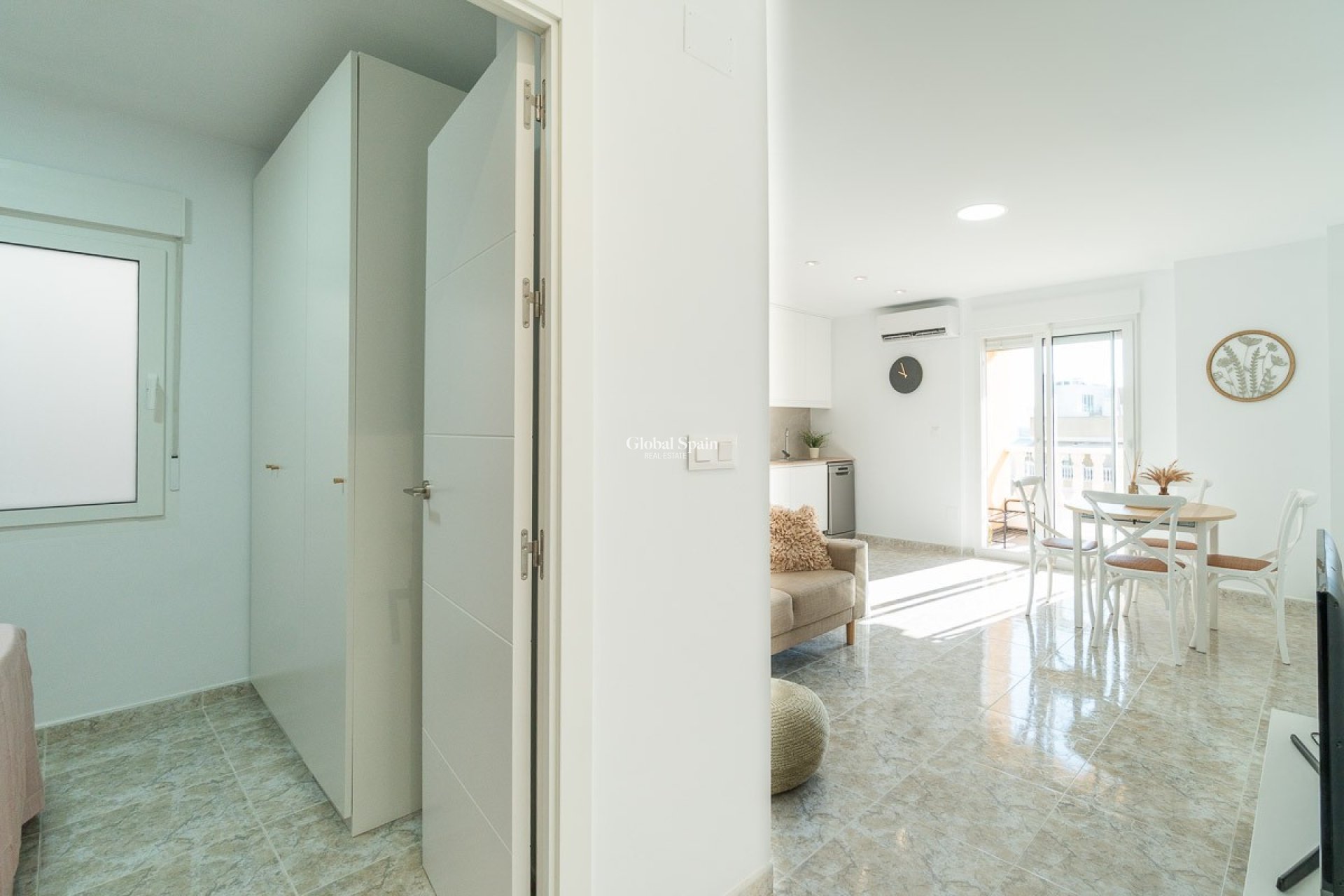 Venta - APARTAMENTO -
TORREVIEJA - Costa Blanca