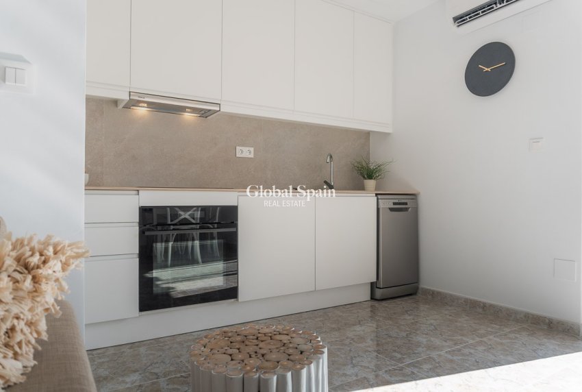 Venta - APARTAMENTO -
TORREVIEJA - Costa Blanca