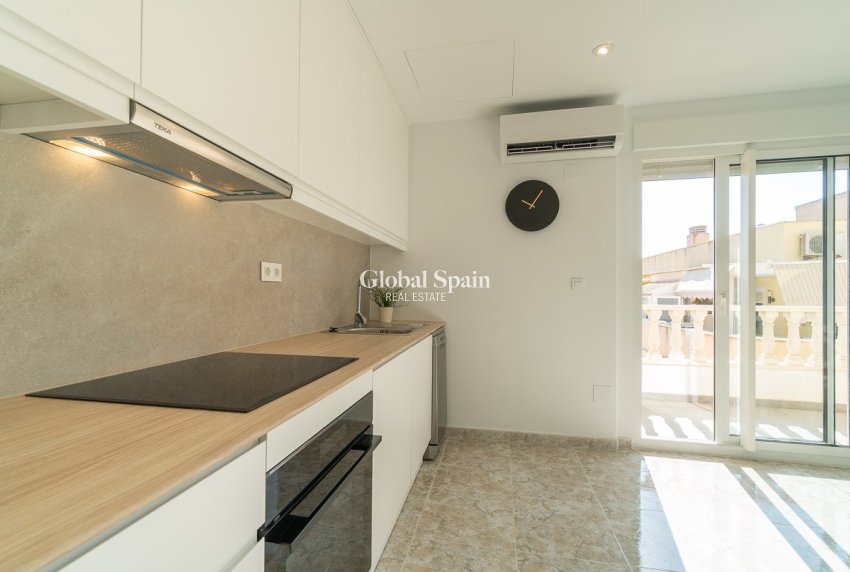 Venta - APARTAMENTO -
TORREVIEJA - Costa Blanca