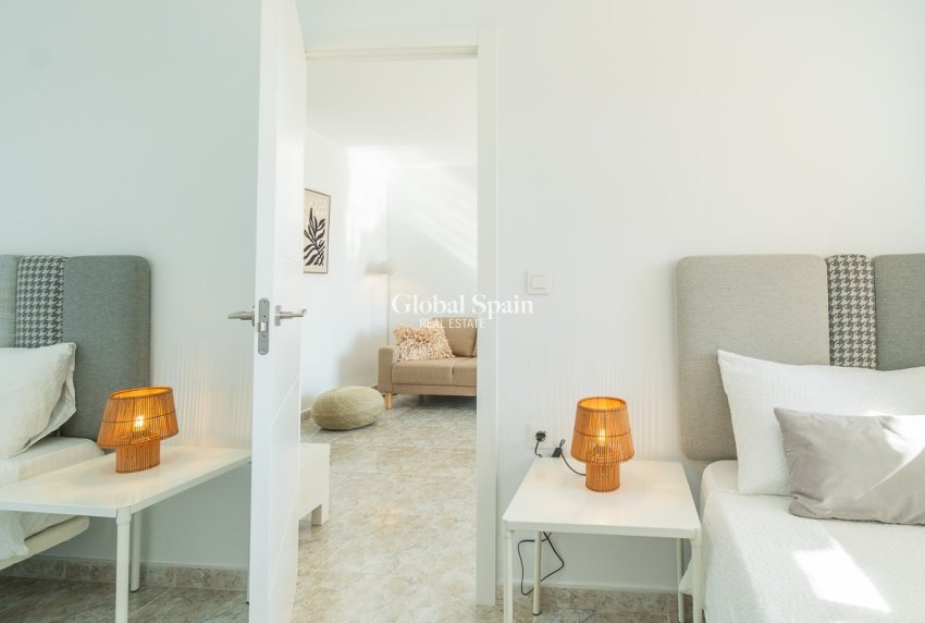 Venta - APARTAMENTO -
TORREVIEJA - Costa Blanca