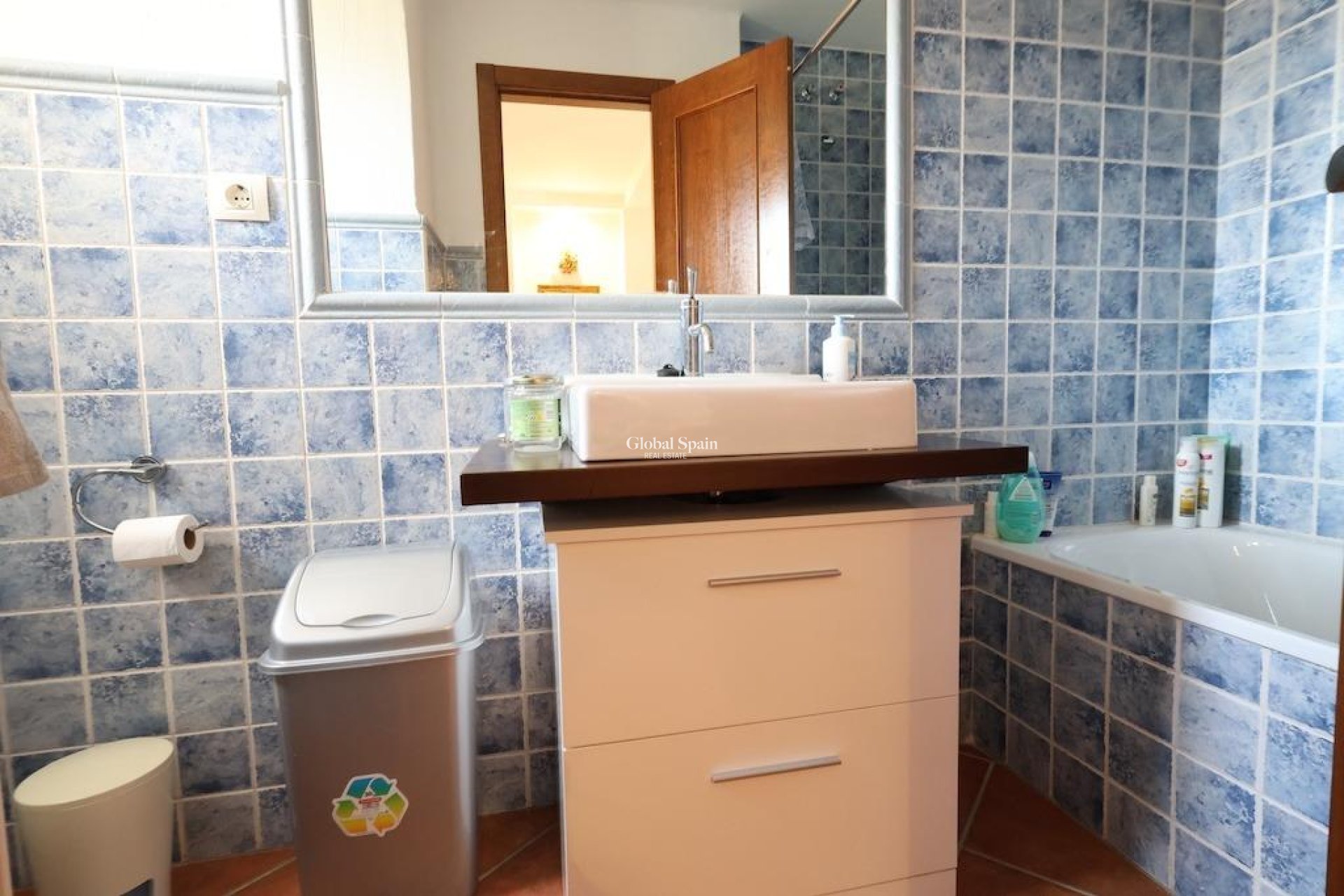 Venta - APARTAMENTO -
TORREVIEJA - Costa Blanca