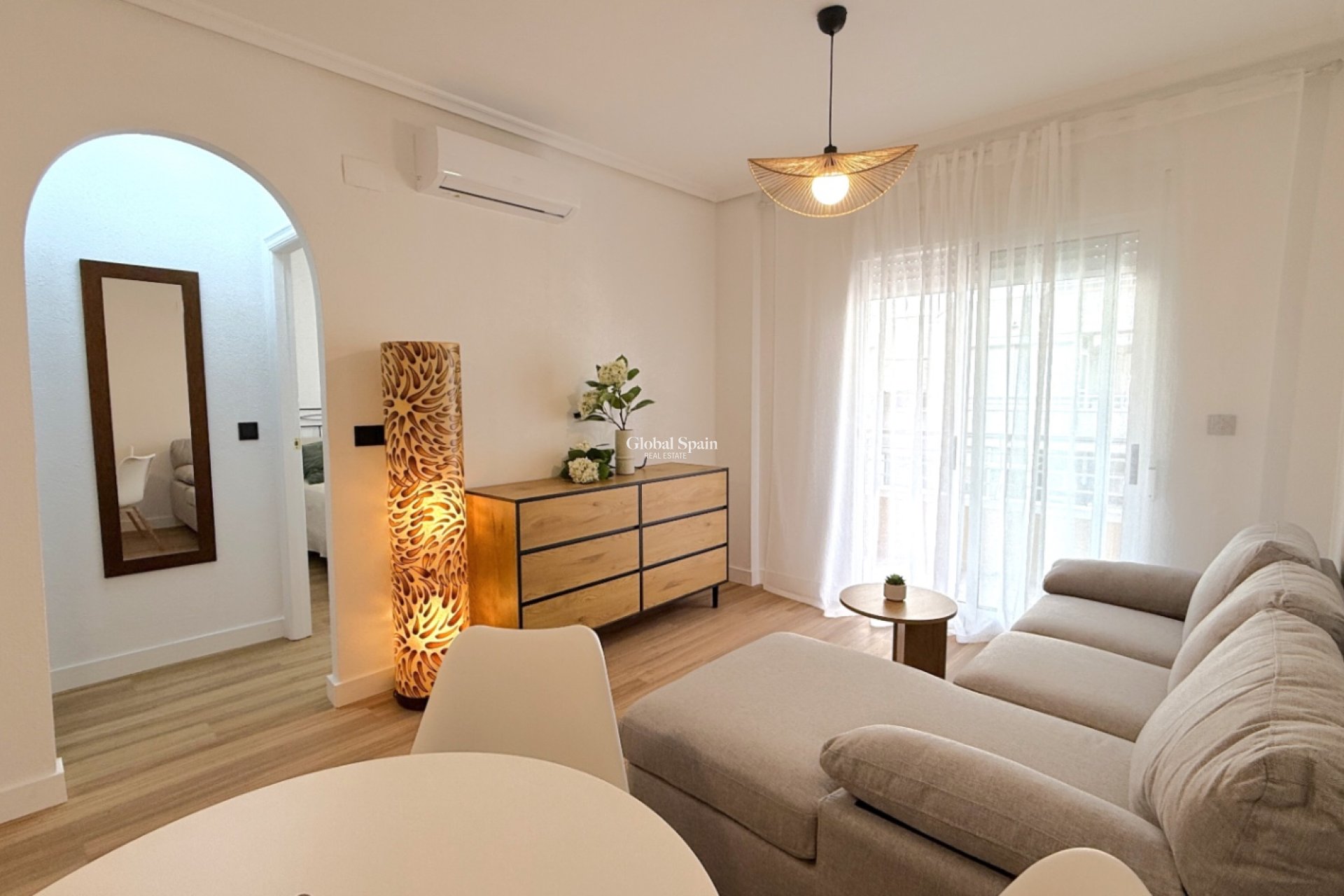 Venta - APARTAMENTO -
TORREVIEJA - Costa Blanca