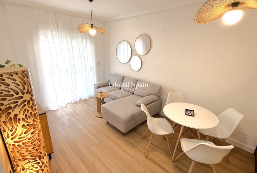 Venta - APARTAMENTO -
TORREVIEJA - Costa Blanca