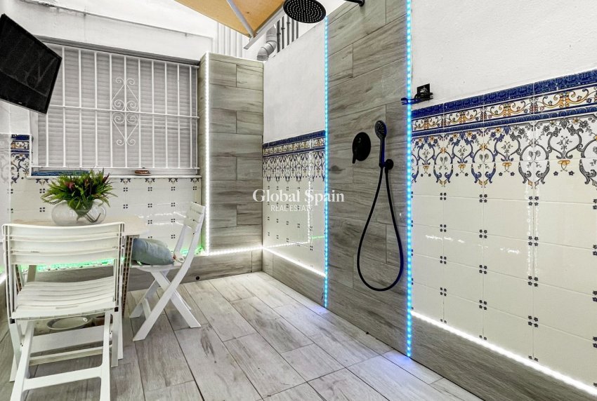 Venta - APARTAMENTO -
TORREVIEJA - Costa Blanca