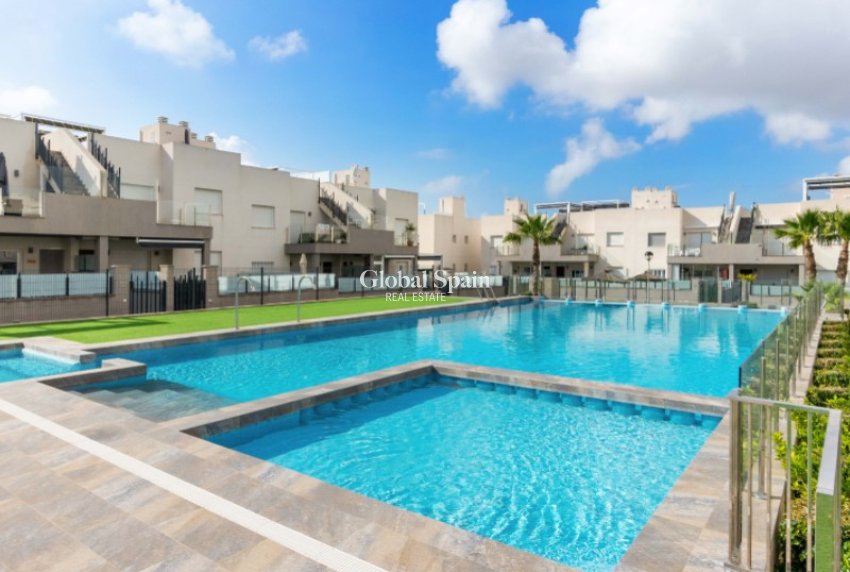 Venta - APARTAMENTO -
TORREVIEJA - Costa Blanca