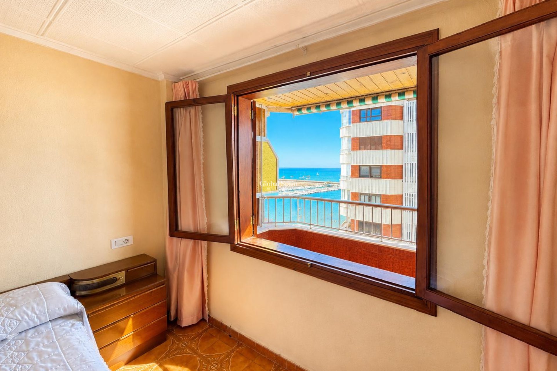 Venta - APARTAMENTO -
TORREVIEJA - Costa Blanca