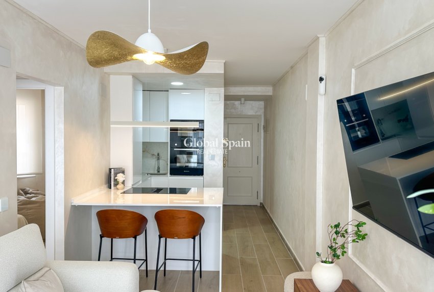 Venta - APARTAMENTO -
TORREVIEJA - Costa Blanca