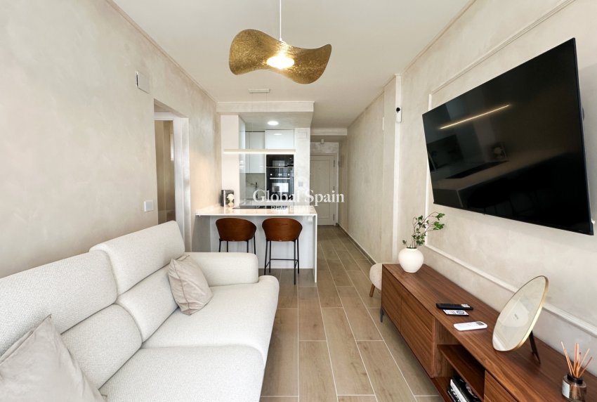 Venta - APARTAMENTO -
TORREVIEJA - Costa Blanca