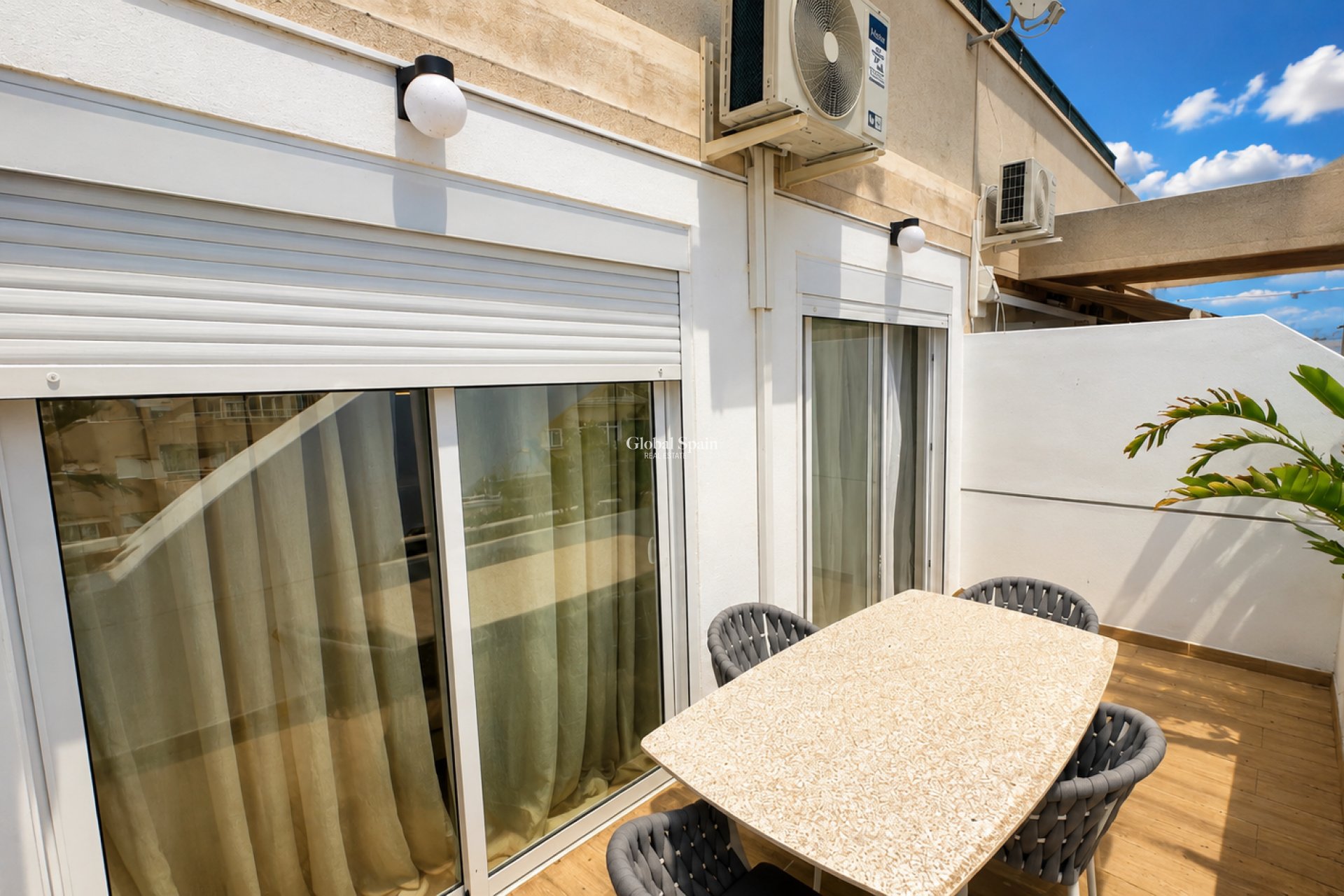 Venta - APARTAMENTO -
TORREVIEJA - Costa Blanca