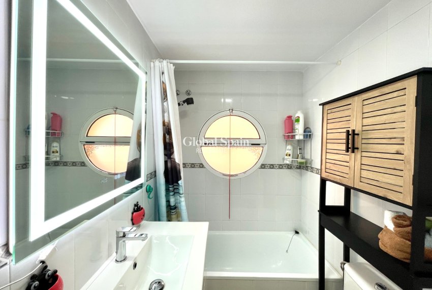 Venta - APARTAMENTO -
TORREVIEJA - Costa Blanca