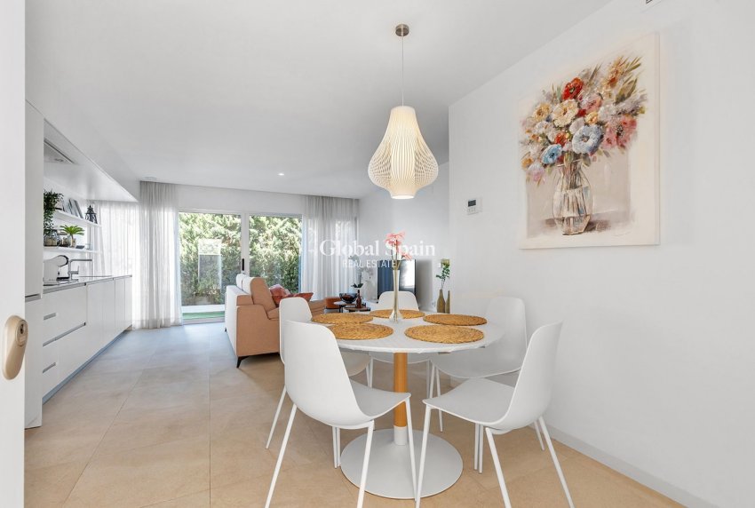 Venta - APARTAMENTO -
TORREVIEJA - Costa Blanca