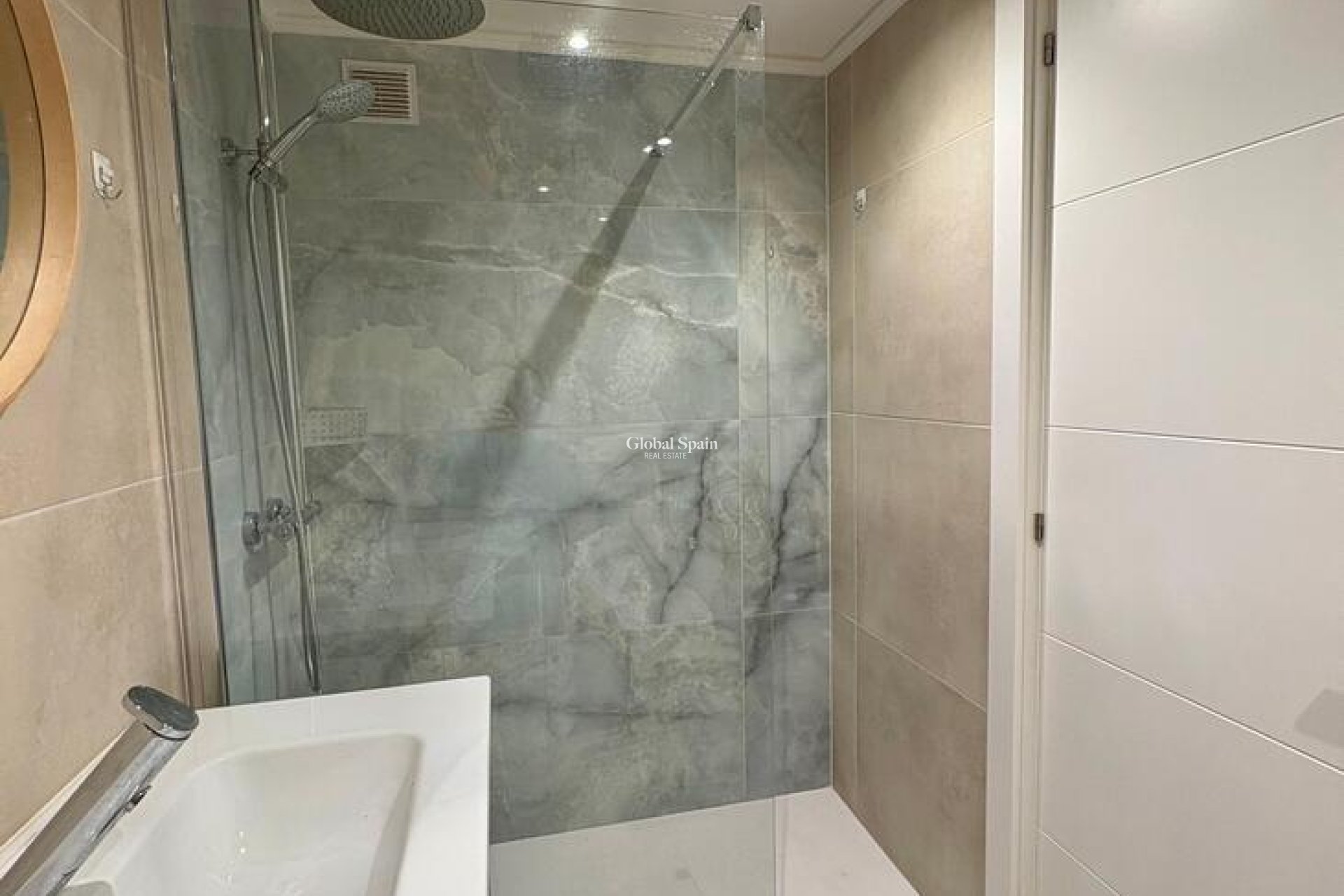 Venta - APARTAMENTO -
TORREVIEJA - Costa Blanca