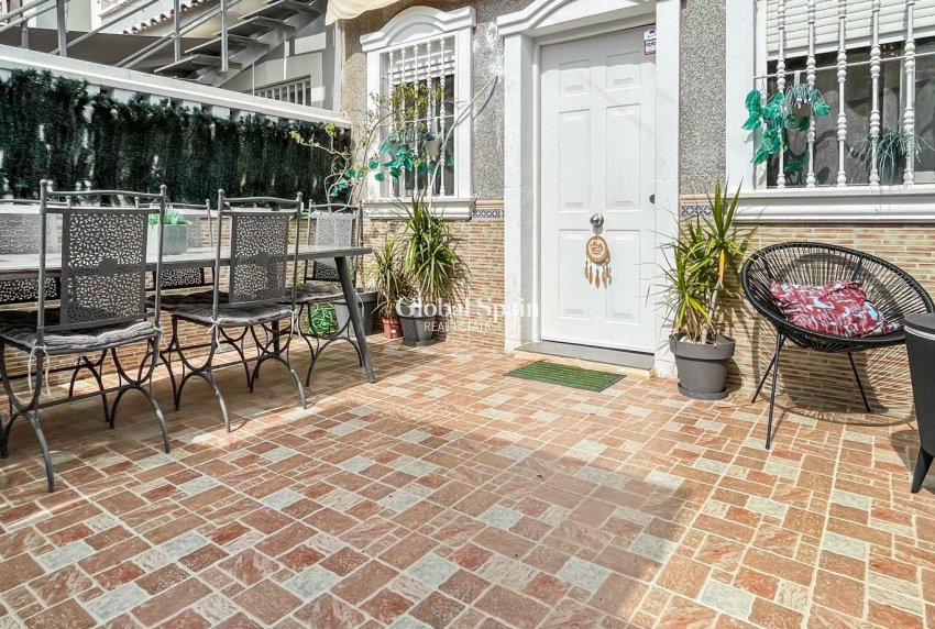 Venta - APARTAMENTO -
TORREVIEJA - Costa Blanca