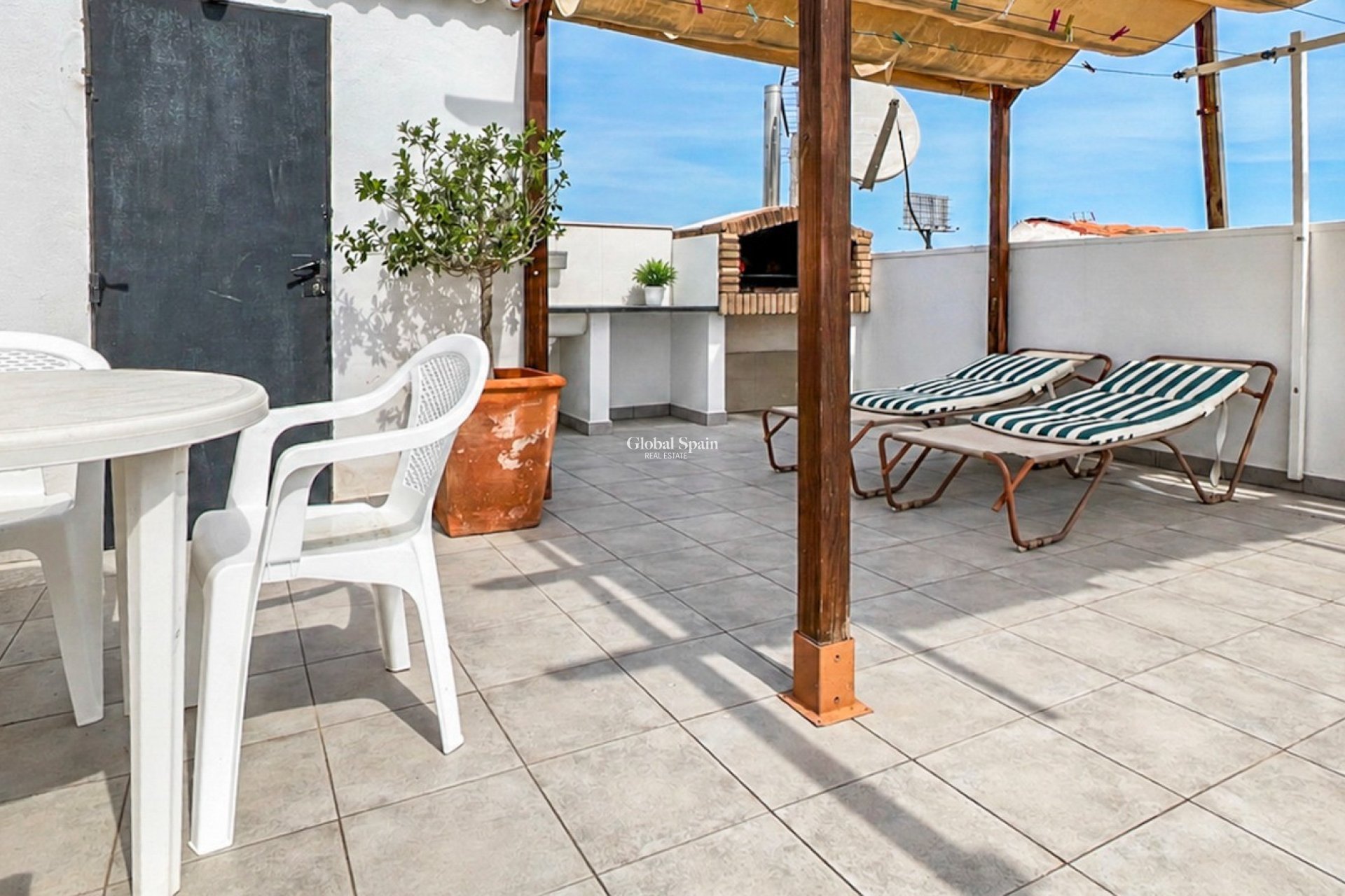 Venta - APARTAMENTO -
TORREVIEJA - Costa Blanca