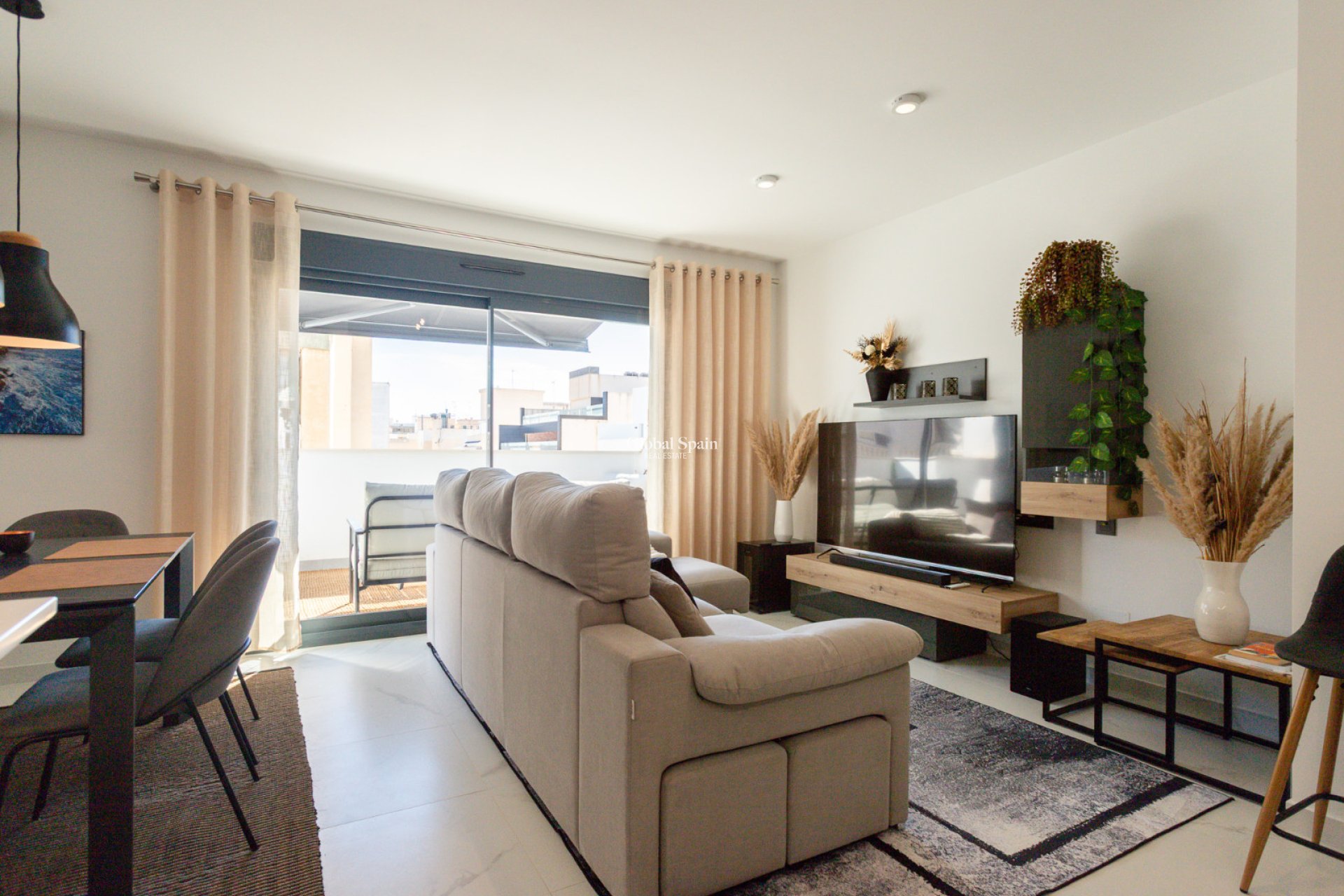 Venta - APARTAMENTO -
TORREVIEJA - Costa Blanca