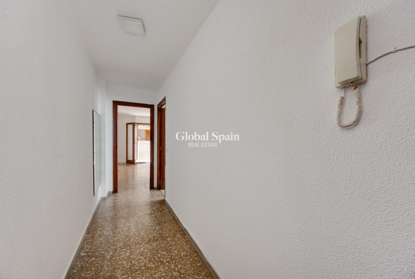 Venta - APARTAMENTO -
TORREVIEJA - Costa Blanca