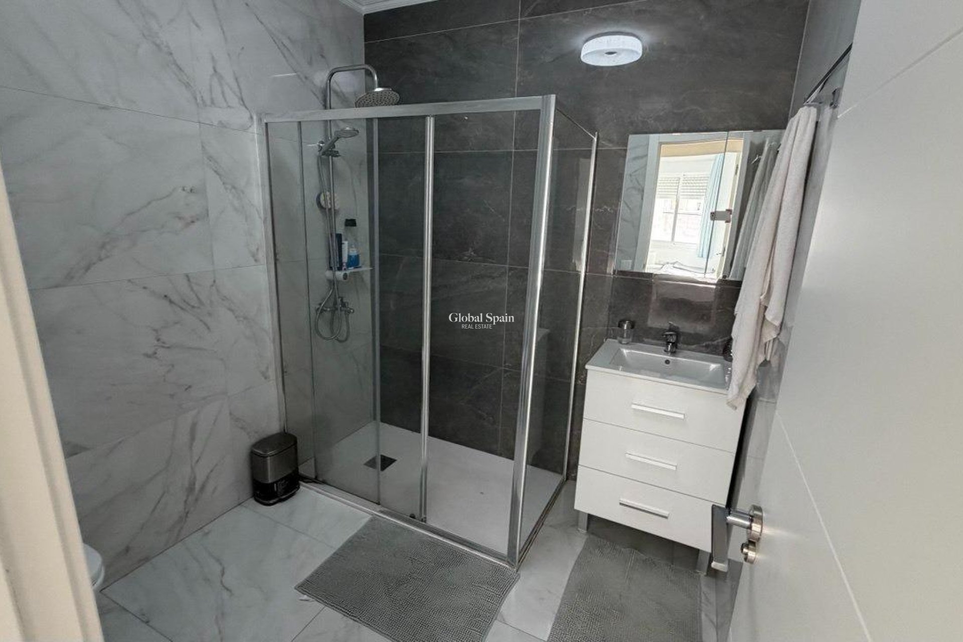 Venta - APARTAMENTO -
TORREVIEJA - Curva Del Palangre
