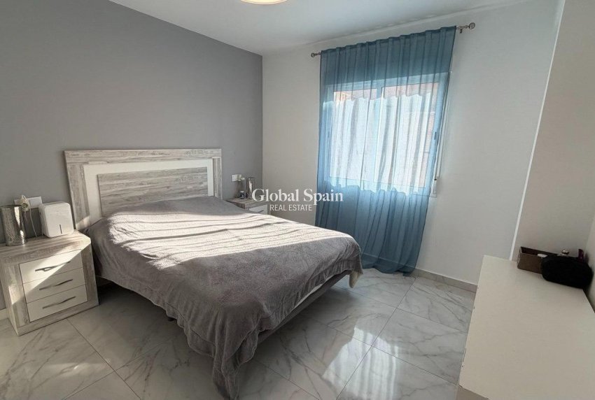 Venta - APARTAMENTO -
TORREVIEJA - Curva Del Palangre