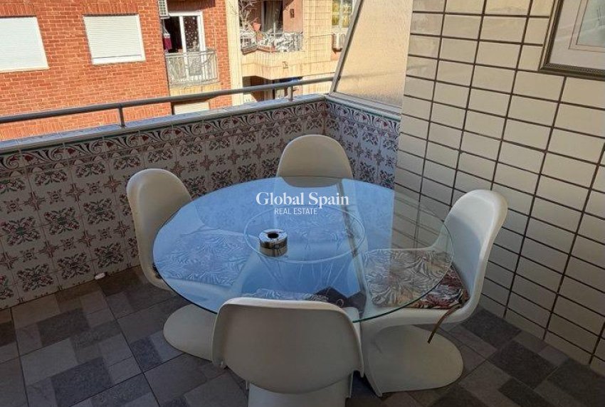 Venta - APARTAMENTO -
TORREVIEJA - Curva Del Palangre