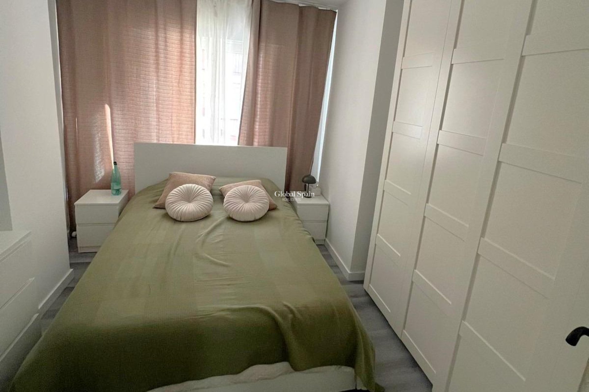 Venta - APARTAMENTO -
TORREVIEJA - Curva Del Palangre