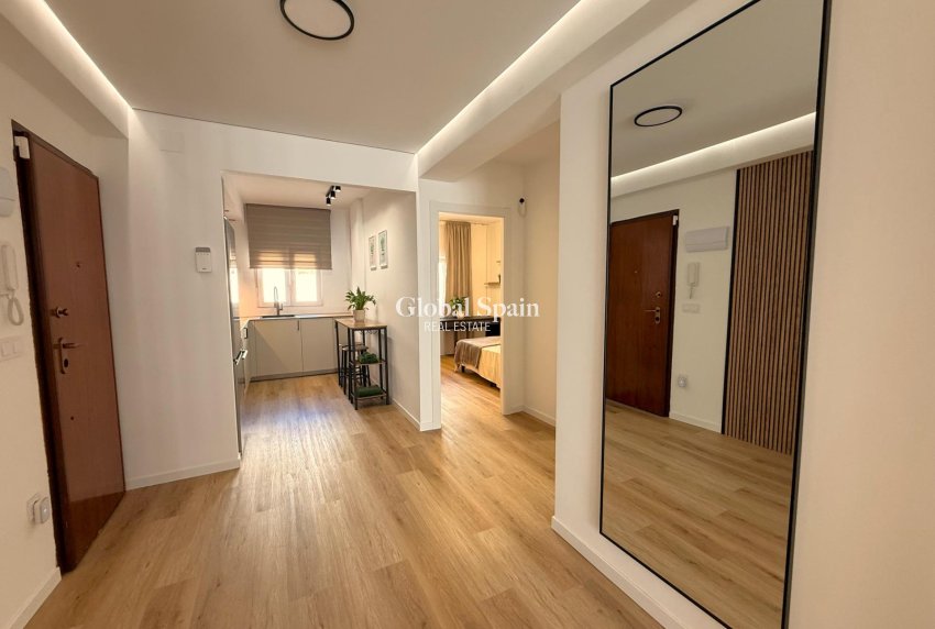 Venta - APARTAMENTO -
TORREVIEJA - Curva Del Palangre