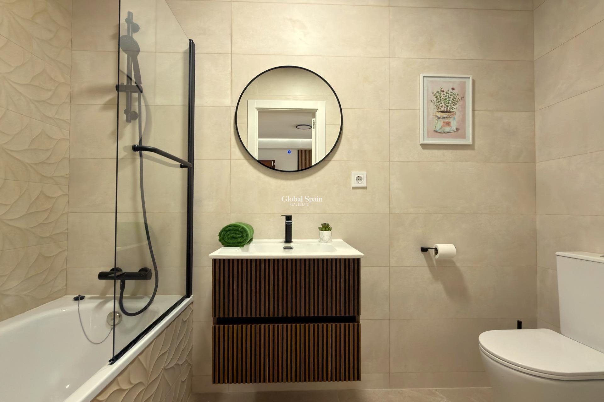 Venta - APARTAMENTO -
TORREVIEJA - Curva Del Palangre
