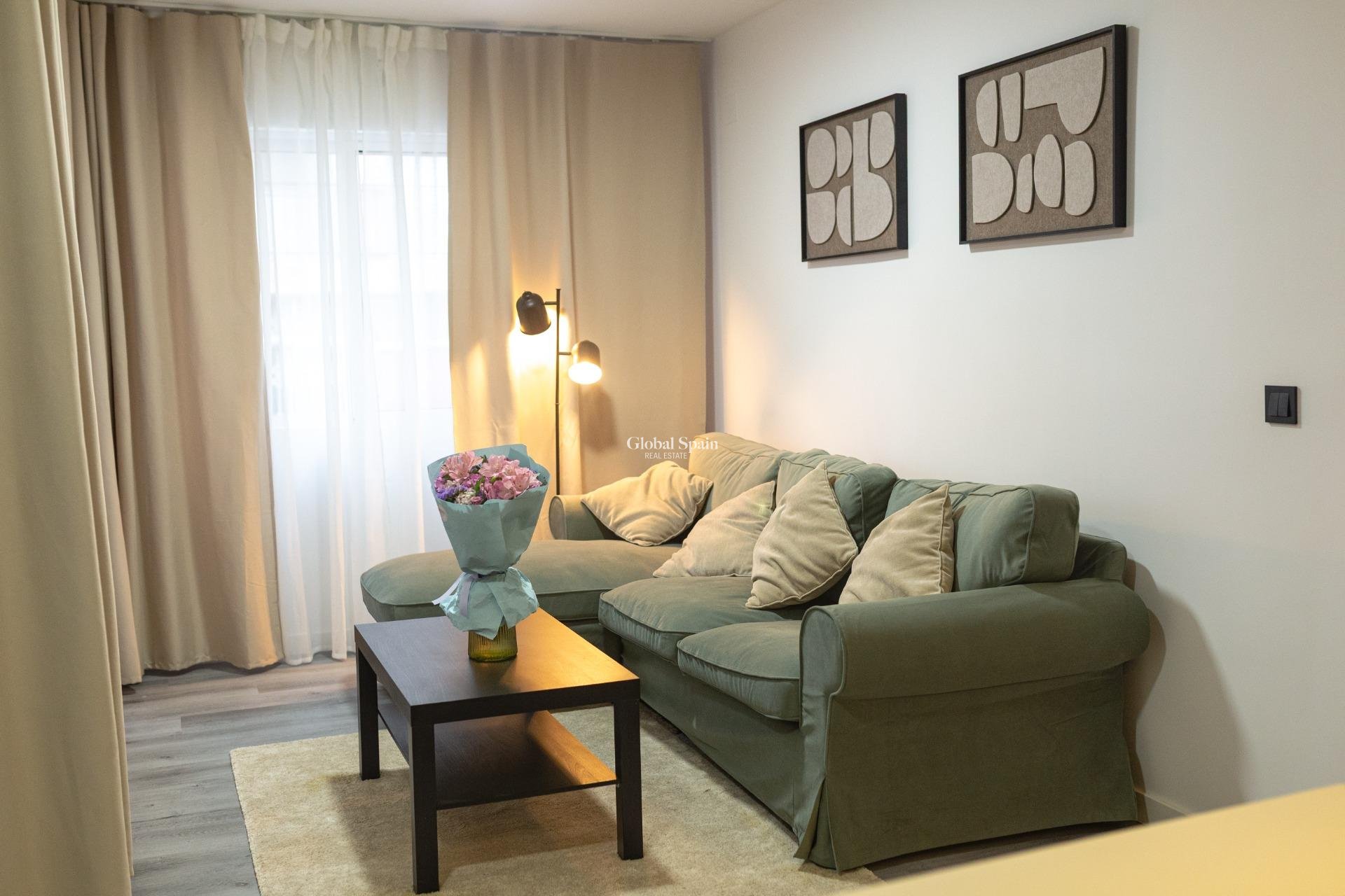 Venta - APARTAMENTO -
TORREVIEJA - Curva Del Palangre