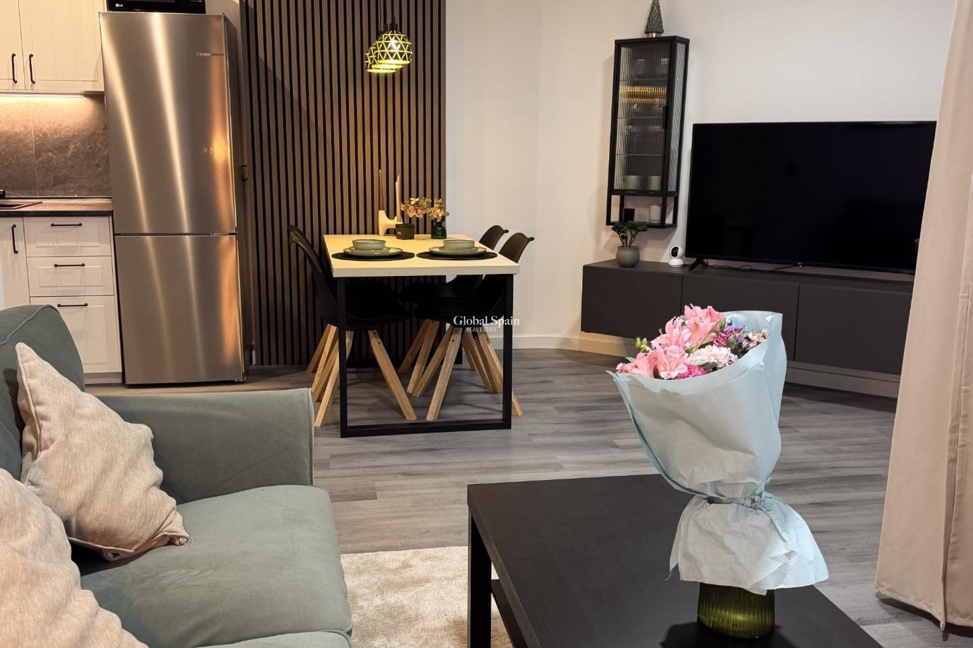 Venta - APARTAMENTO -
TORREVIEJA - Curva Del Palangre