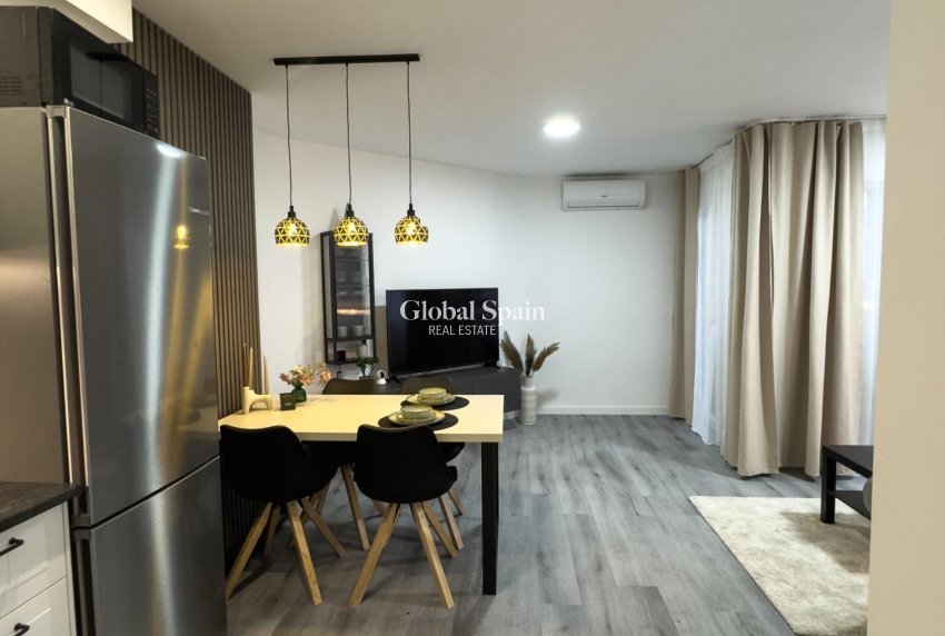 Venta - APARTAMENTO -
TORREVIEJA - Curva Del Palangre