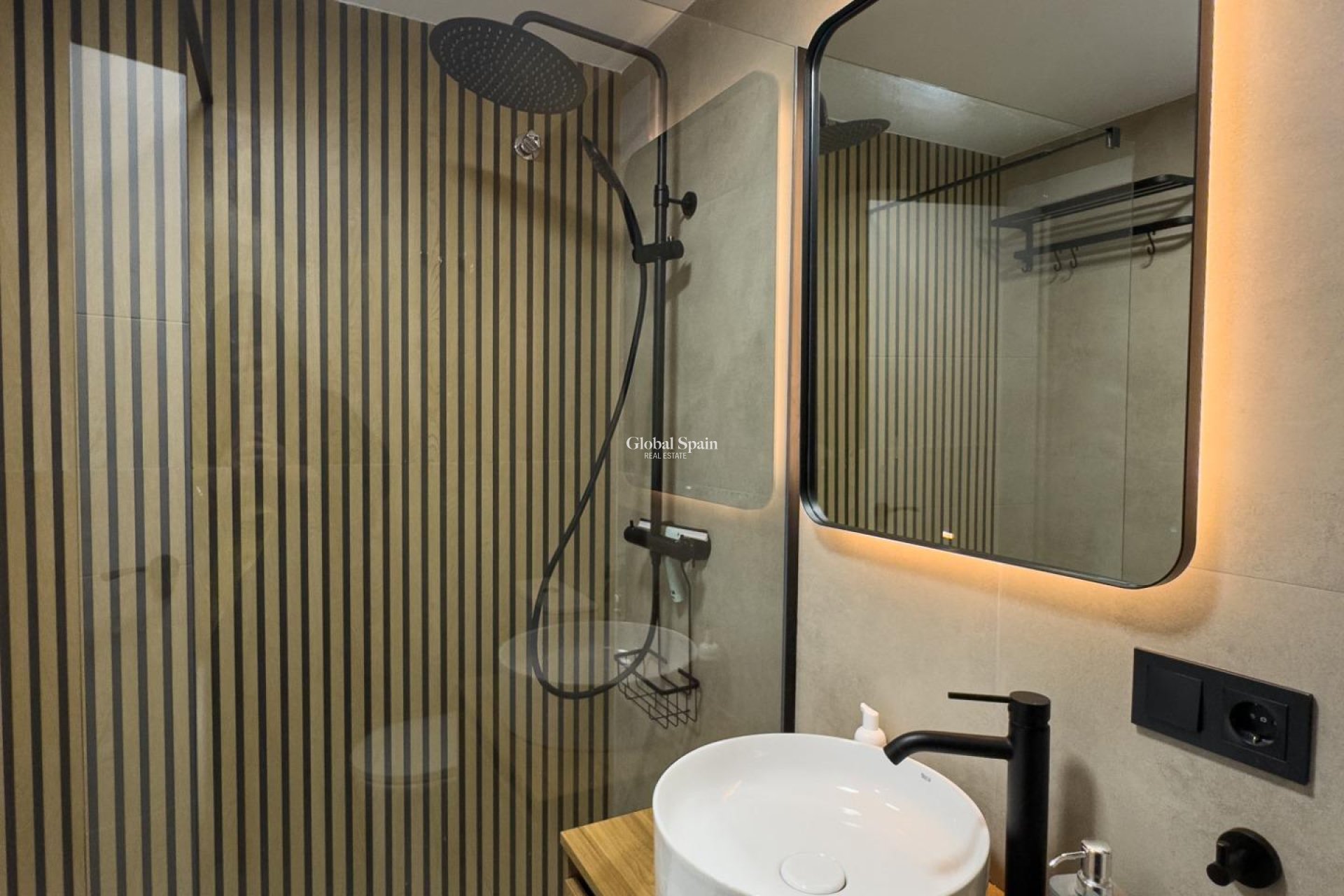 Venta - APARTAMENTO -
TORREVIEJA - Curva Del Palangre