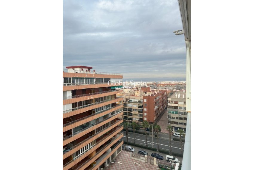 Venta - APARTAMENTO -
TORREVIEJA - El Acequión - Los Náufragos
