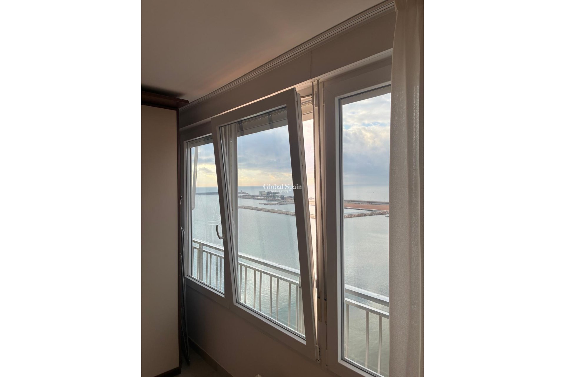 Venta - APARTAMENTO -
TORREVIEJA - El Acequión - Los Náufragos