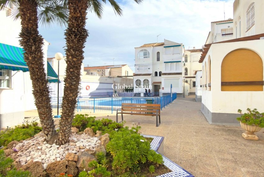 Venta - APARTAMENTO -
TORREVIEJA - El Acequión - Los Náufragos