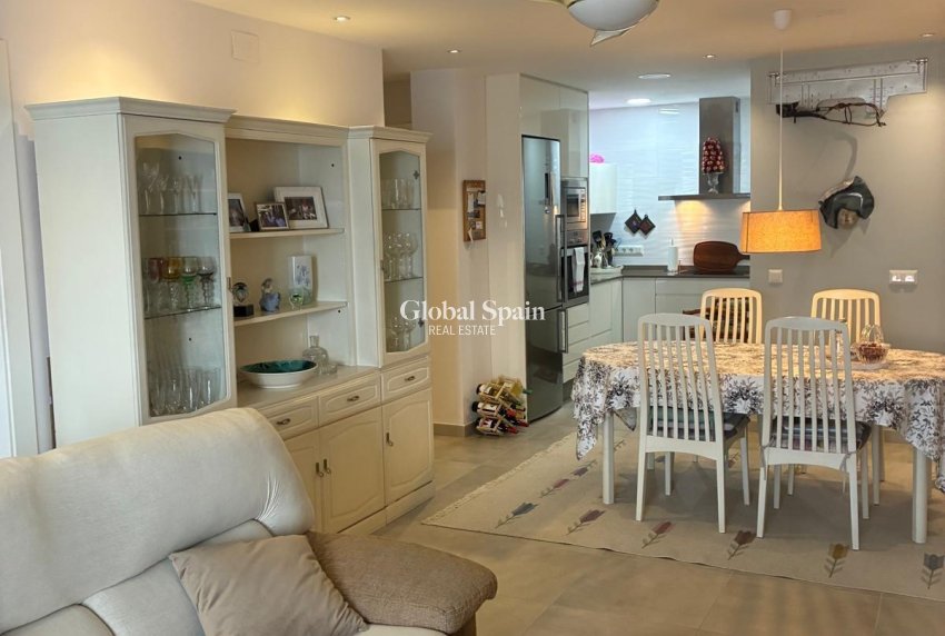 Venta - APARTAMENTO -
TORREVIEJA - El Acequión - Los Náufragos