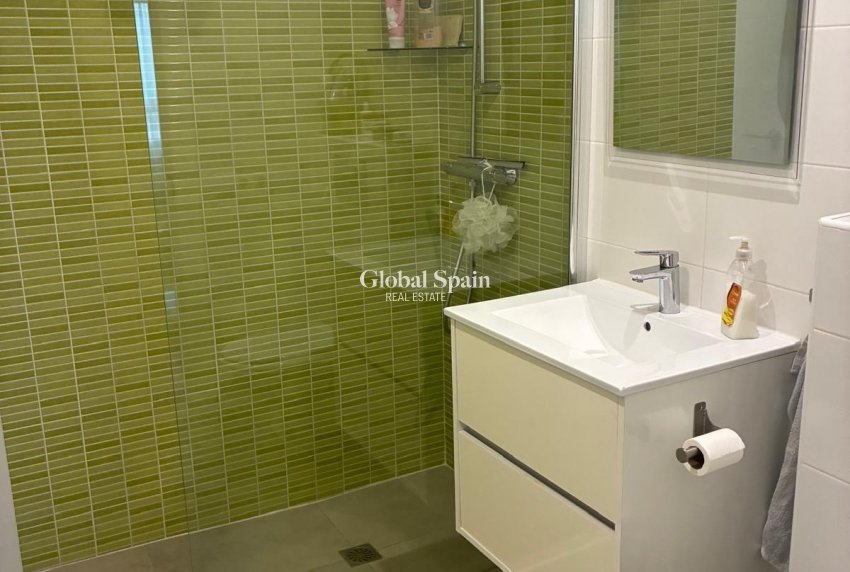 Venta - APARTAMENTO -
TORREVIEJA - El Acequión - Los Náufragos