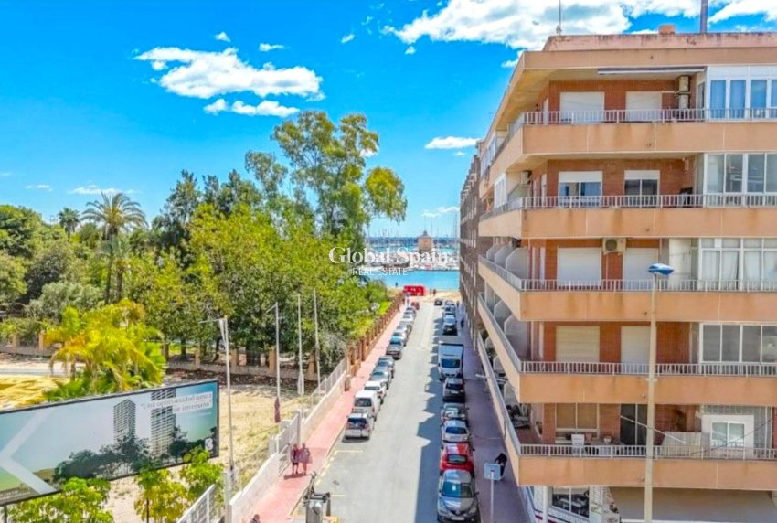 Venta - APARTAMENTO -
TORREVIEJA - El Acequión - Los Náufragos