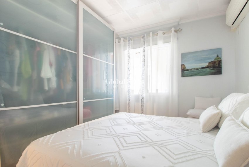 Venta - APARTAMENTO -
TORREVIEJA - El chaparral