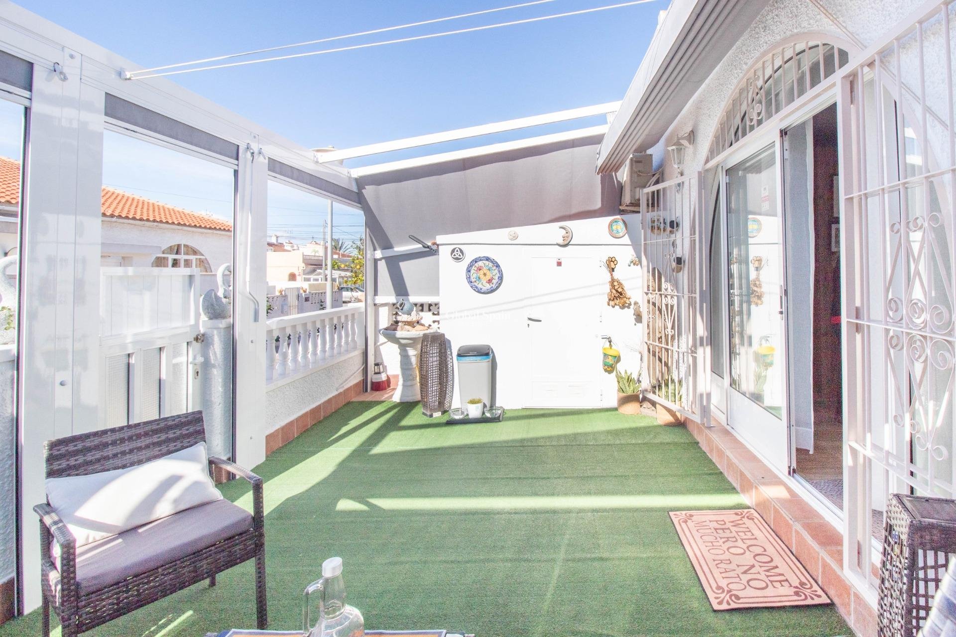 Venta - APARTAMENTO -
TORREVIEJA - El chaparral