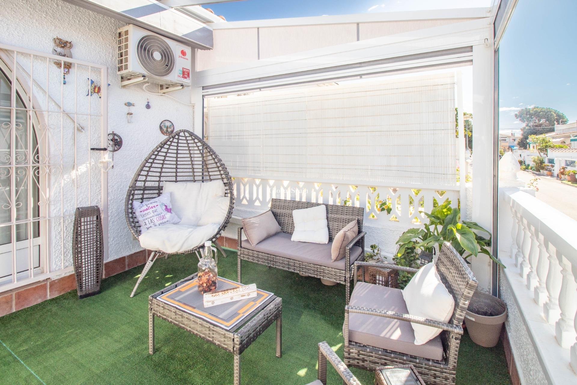 Venta - APARTAMENTO -
TORREVIEJA - El chaparral