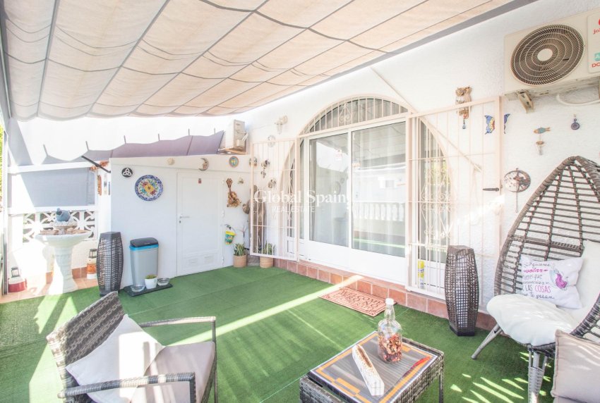 Venta - APARTAMENTO -
TORREVIEJA - El chaparral