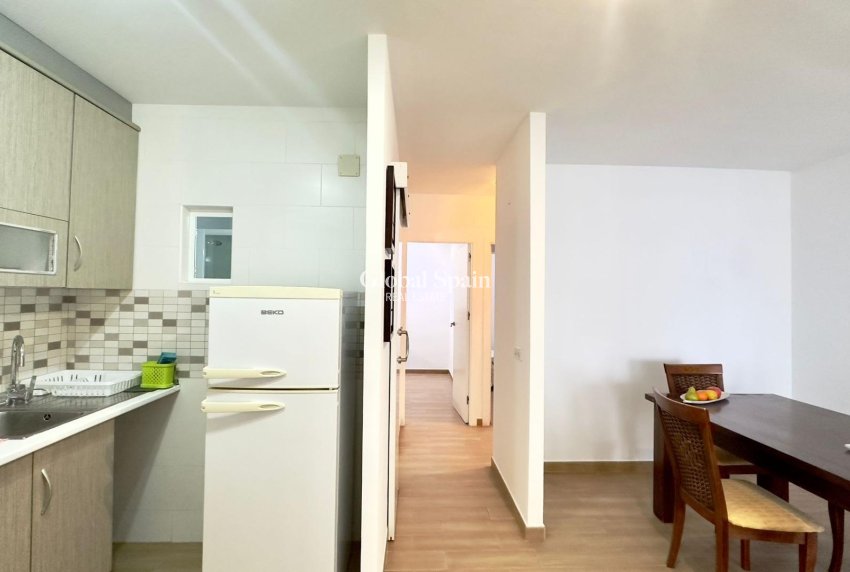 Venta - APARTAMENTO -
TORREVIEJA - El limonar