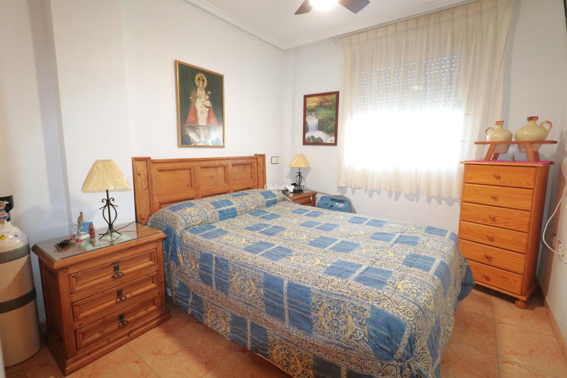 Venta - APARTAMENTO -
TORREVIEJA - El limonar