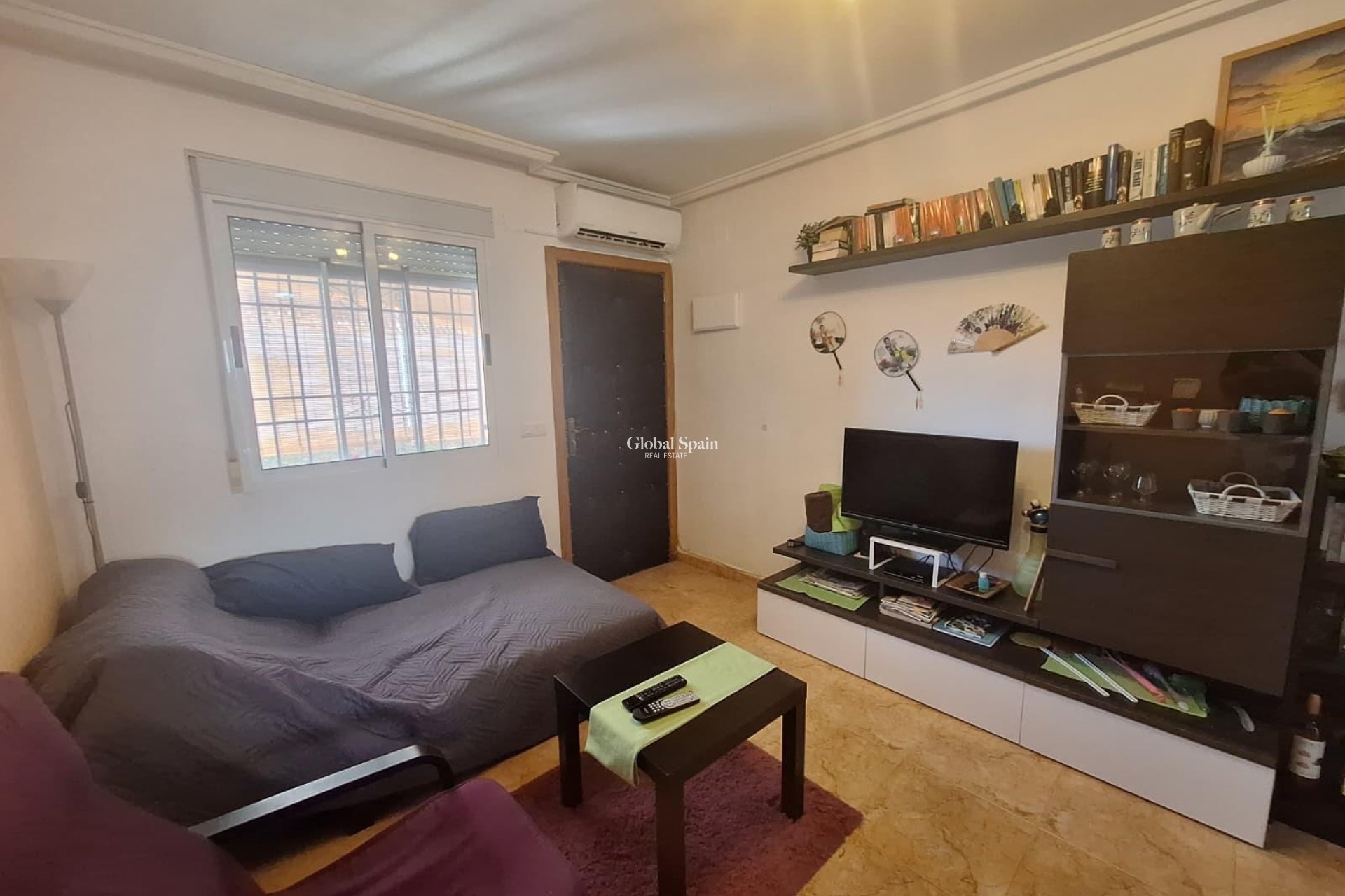 Venta - APARTAMENTO -
TORREVIEJA - El limonar