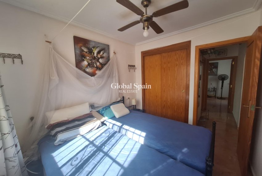 Venta - APARTAMENTO -
TORREVIEJA - El limonar